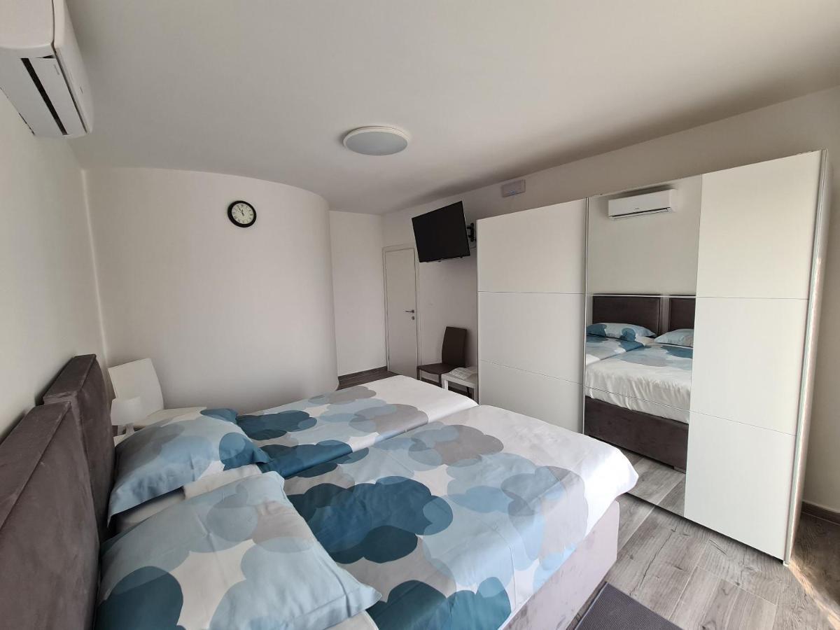 Apartments Elizabeta ドラマリ エクステリア 写真