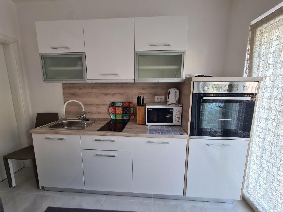 Apartments Elizabeta ドラマリ エクステリア 写真